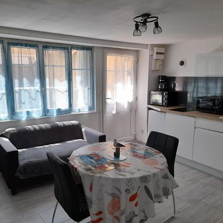 F2 Rdc Promo Cour Courseulles Sur Mer Экстерьер фото